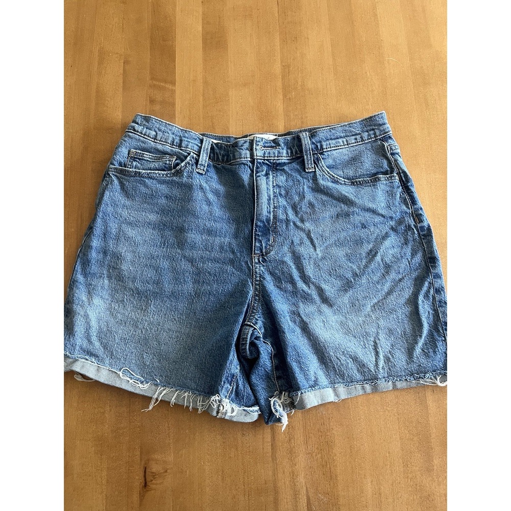 Women's High Rise Vintage Straight Short Jeans Universal Threads Size 12 Cuffed